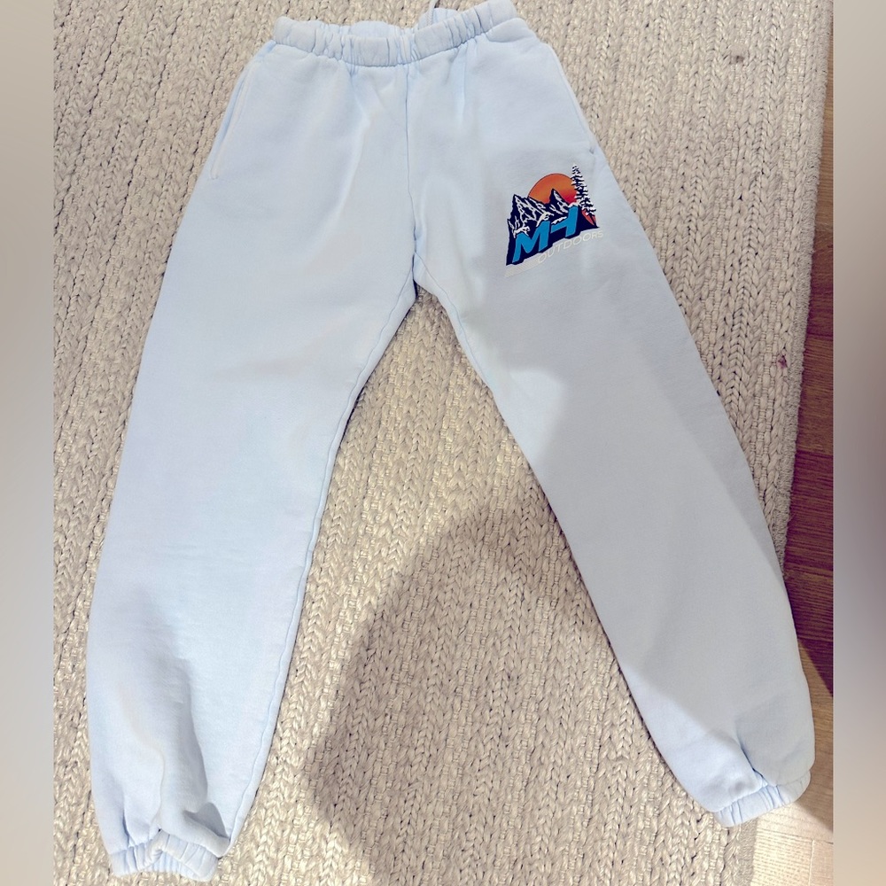 Brand new mad happy outdoors sweatpants never worn size small